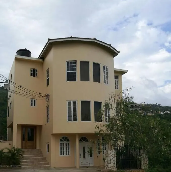 A Lovely Jamaican Get-Away Kingston
