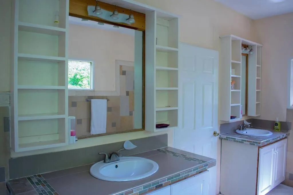 A Lovely Jamaican Get-Away Kingston
